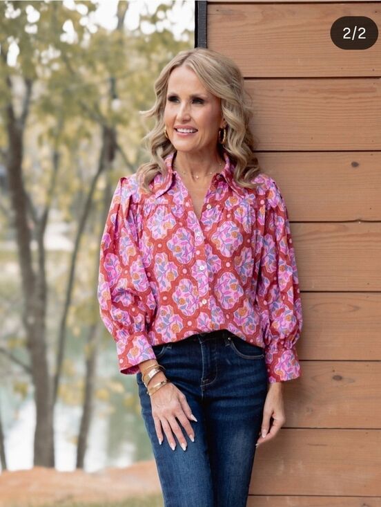 Avara Tops - Avara Top NWOT size Small